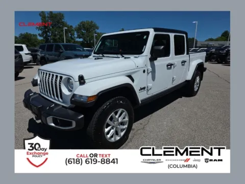 White 2023 Jeep Gladiator Sport S for sale in Columbia, IL