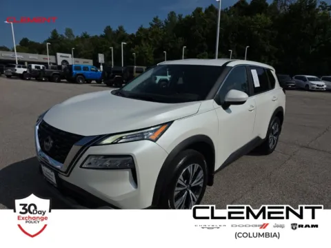 White 2023 Nissan Rogue SV for sale in Columbia, IL