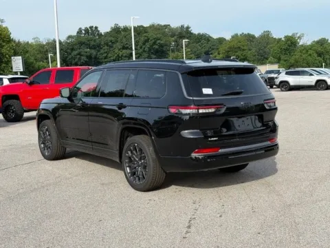 Another view of 2026 Jeep Grand Cherokee L Summit for sale in Columbia, IL at Clement Chrysler Dodge Jeep Ram Columbia