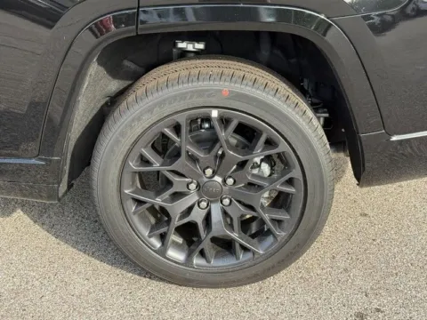 More photos of 2026 Jeep Grand Cherokee L Summit at Clement Chrysler Dodge Jeep Ram Columbia, IL