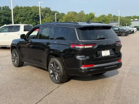 Another view of 2026 Jeep Grand Cherokee L Limited Reserve for sale in Columbia, IL at Clement Chrysler Dodge Jeep Ram Columbia