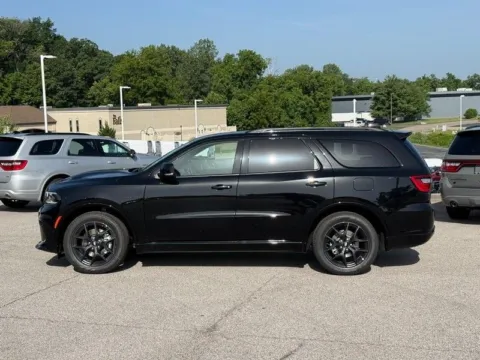 Photos of 2026 Dodge Durango GT Plus HEMI V8 for sale in Columbia, IL at Clement Chrysler Dodge Jeep Ram Columbia