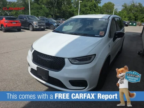 Photos of 2024 Chrysler Pacifica Hybrid Select for sale in Columbia, IL at Clement Chrysler Dodge Jeep Ram Columbia
