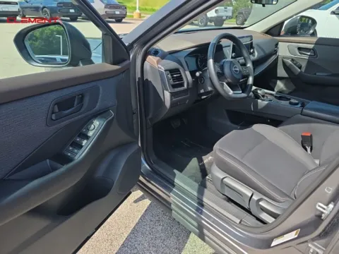 More photos of 2023 Nissan Rogue S at Clement Chrysler Dodge Jeep Ram Columbia, IL