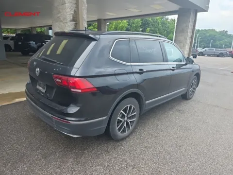 More photos of 2021 Volkswagen Tiguan at Clement Chrysler Dodge Jeep Ram Columbia, IL