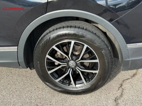 More photos of 2021 Volkswagen Tiguan at Clement Chrysler Dodge Jeep Ram Columbia, IL