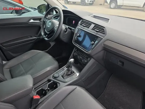 More photos of 2020 Volkswagen Tiguan at Clement Chrysler Dodge Jeep Ram Columbia, IL
