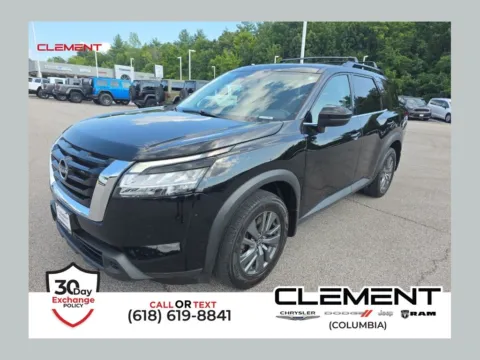 Black 2022 Nissan Pathfinder SV for sale in Columbia, IL