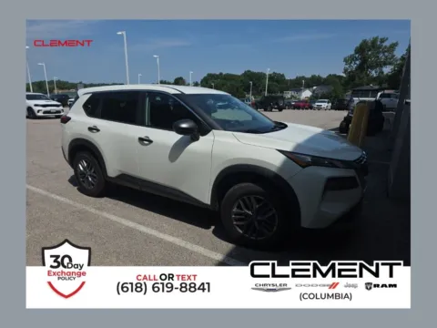 White 2023 Nissan Rogue S for sale in Columbia, IL