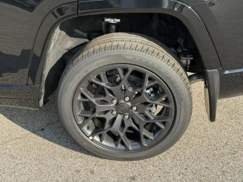 More photos of 2026 Jeep Grand Cherokee L Summit at Clement Chrysler Dodge Jeep Ram Columbia, IL