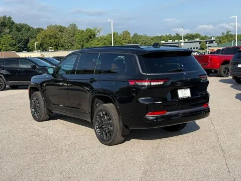 Another view of 2026 Jeep Grand Cherokee L Summit for sale in Columbia, IL at Clement Chrysler Dodge Jeep Ram Columbia