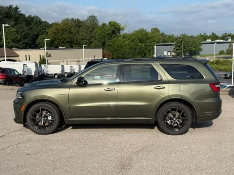 Photos of 2026 Dodge Durango GT Premium HEMI V8 for sale in Columbia, IL at Clement Chrysler Dodge Jeep Ram Columbia