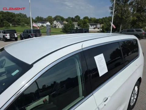 More photos of 2023 Chrysler Pacifica Touring L at Clement Chrysler Dodge Jeep Ram Columbia, IL