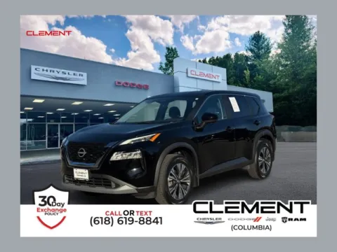 Black 2023 Nissan Rogue SV for sale in Columbia, IL