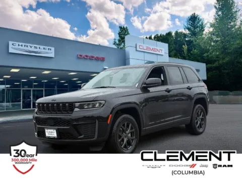 Black 2027 Jeep Grand Cherokee Laredo Altitude for sale in Columbia, IL