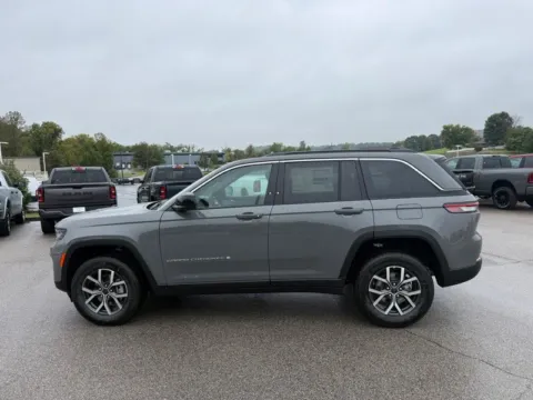 Photos of 2027 Jeep Grand Cherokee Laredo X for sale in Columbia, IL at Clement Chrysler Dodge Jeep Ram Columbia