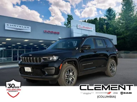 Black 2027 Jeep Grand Cherokee Laredo X for sale in Columbia, IL