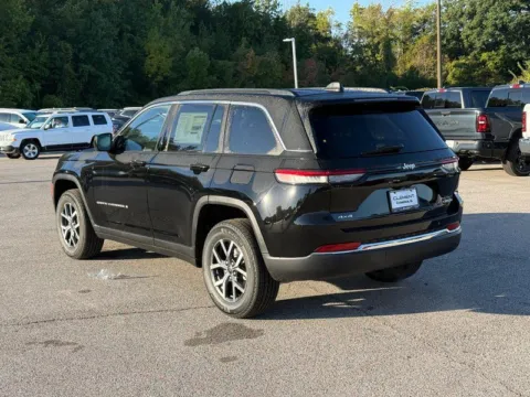 Another view of 2027 Jeep Grand Cherokee Laredo X for sale in Columbia, IL at Clement Chrysler Dodge Jeep Ram Columbia
