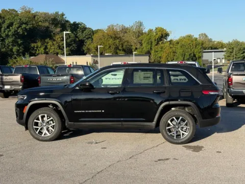 Photos of 2027 Jeep Grand Cherokee Laredo X for sale in Columbia, IL at Clement Chrysler Dodge Jeep Ram Columbia
