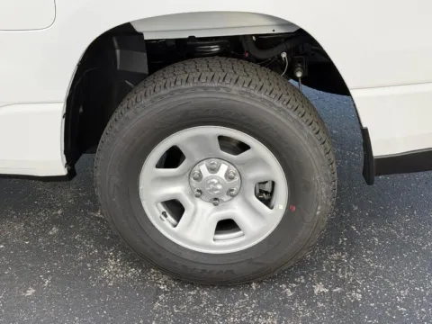 More photos of 2027 Ram 1500 Tradesman at Clement Chrysler Dodge Jeep Ram Columbia, IL