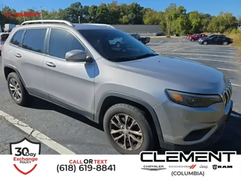 Silver 2019 Jeep Cherokee Latitude Plus for sale in Columbia, IL