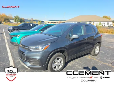 Gray 2022 Chevrolet Trax LT for sale in Columbia, IL