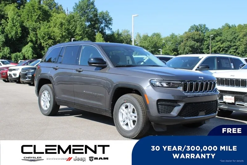 2023 Jeep Grand Cherokee Laredo for sale in Columbia, IL