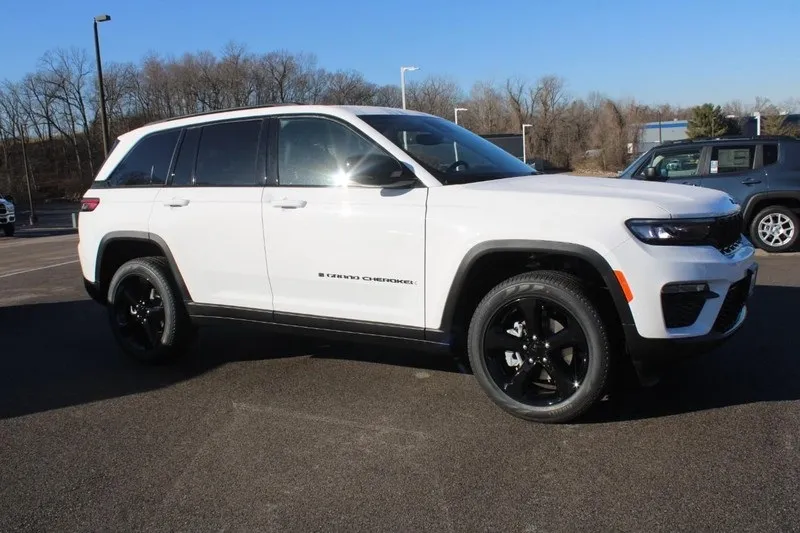 2023 Jeep Grand Cherokee Limited for sale in Columbia, IL