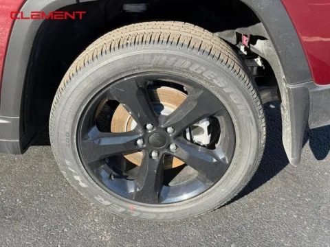 More photos of 2025 Jeep Grand Cherokee L Altitude X at Clement Chrysler Dodge Jeep Ram Columbia, IL