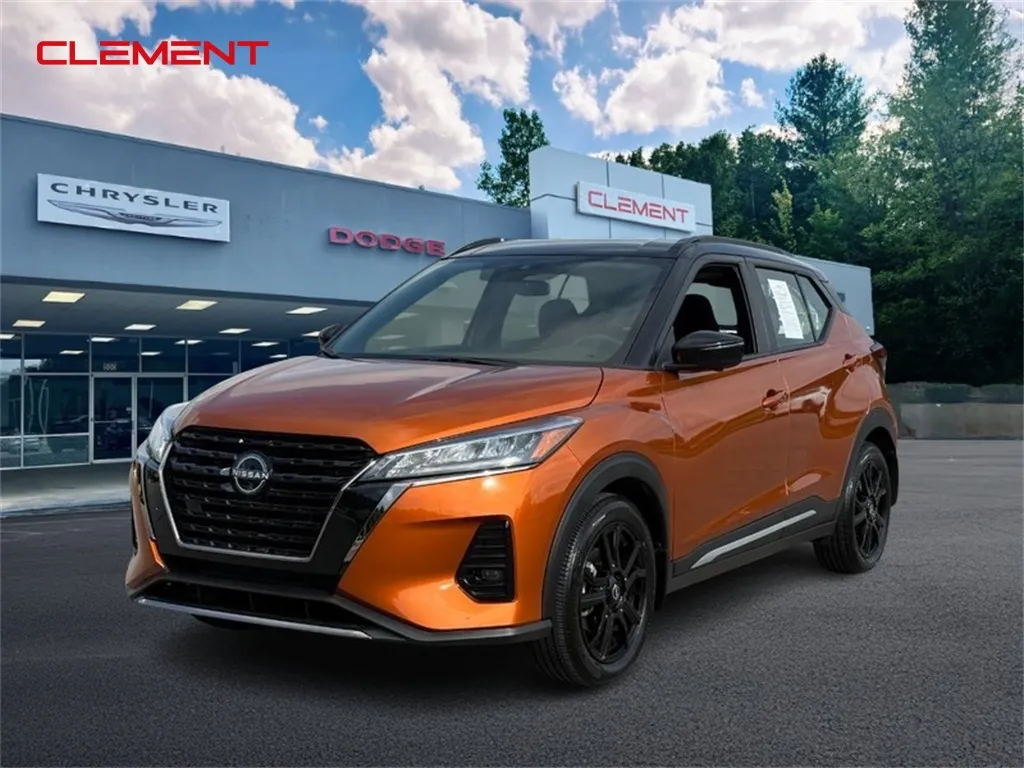 Black 2024 Nissan Kicks SR for sale in Columbia, IL