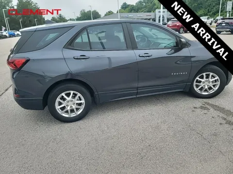 More photos of 2022 Chevrolet Equinox LS at Clement Chrysler Dodge Jeep Ram Columbia, IL