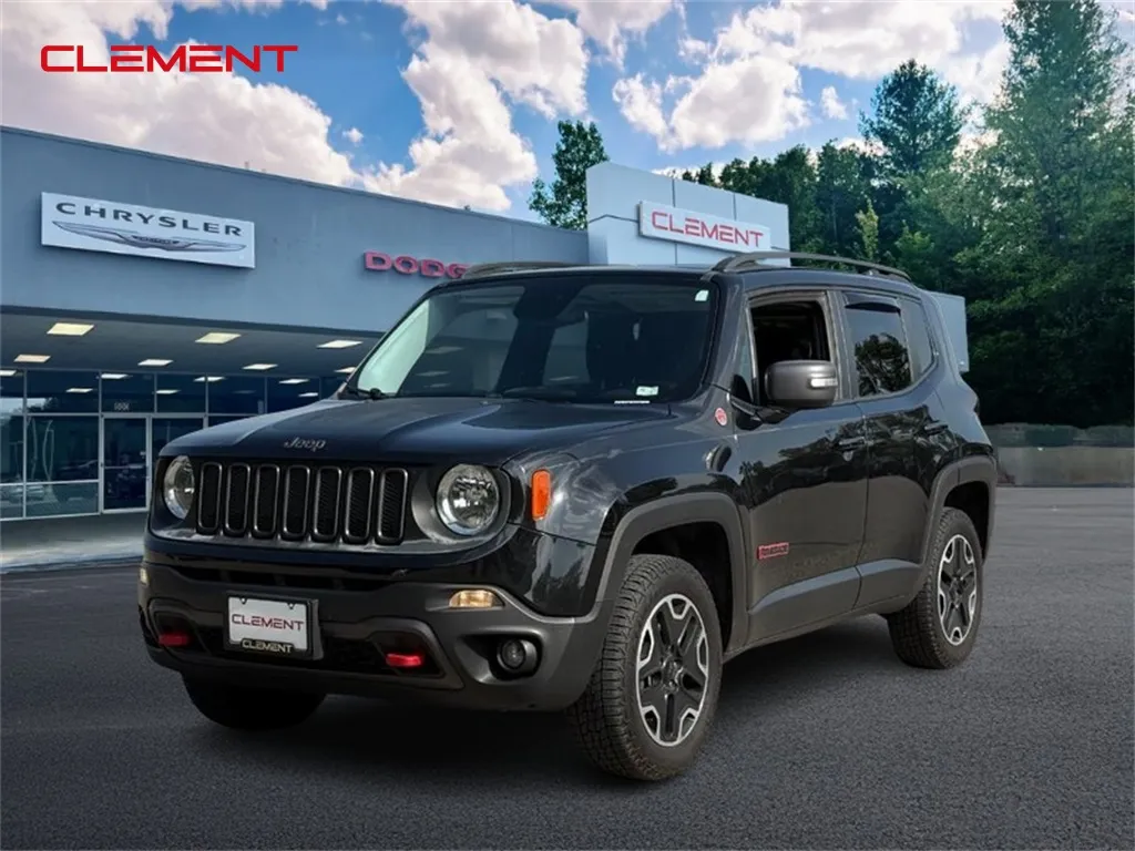 Black 2016 Jeep Renegade Trailhawk for sale in Columbia, IL