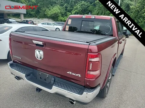 More photos of 2022 Ram 1500 Laramie at Clement Chrysler Dodge Jeep Ram Columbia, IL
