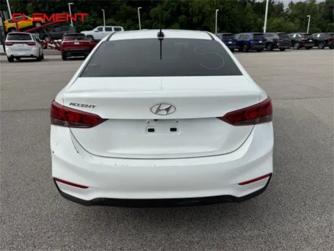 More photos of 2022 Hyundai Accent SEL at Clement Chrysler Dodge Jeep Ram Columbia, IL