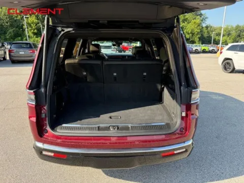 More photos of 2022 Jeep Grand Wagoneer Series III at Clement Chrysler Dodge Jeep Ram Columbia, IL