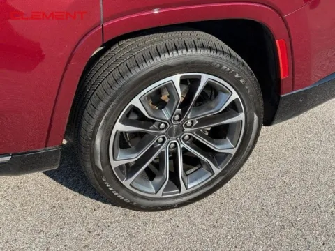 More photos of 2022 Jeep Grand Wagoneer Series III at Clement Chrysler Dodge Jeep Ram Columbia, IL