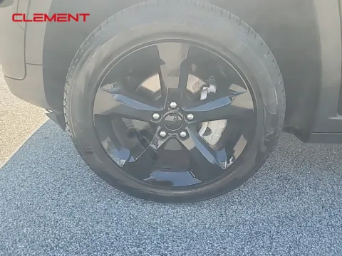 More photos of 2024 Jeep Grand Cherokee Limited at Clement Chrysler Dodge Jeep Ram Columbia, IL