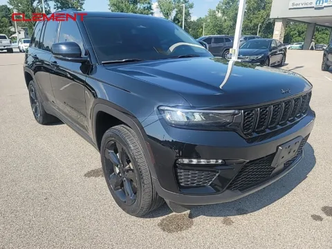 More photos of 2024 Jeep Grand Cherokee Limited at Clement Chrysler Dodge Jeep Ram Columbia, IL