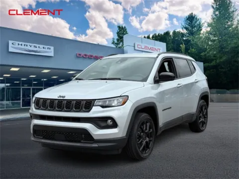 Silver 2025 Jeep Compass Latitude for sale in Columbia, IL