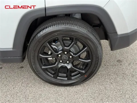 More photos of 2025 Jeep Compass Latitude at Clement Chrysler Dodge Jeep Ram Columbia, IL