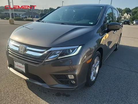 Beige 2018 Honda Odyssey EX-L for sale in Columbia, IL