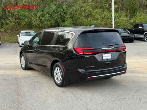 Another view of 2026 Chrysler Pacifica Select for sale in Columbia, IL at Clement Chrysler Dodge Jeep Ram Columbia