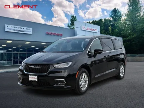 Black 2026 Chrysler Pacifica Select for sale in Columbia, IL