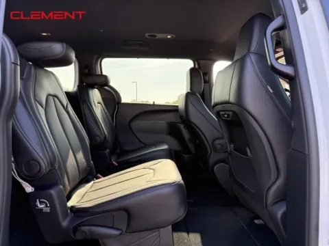 More photos of 2026 Chrysler Pacifica Select at Clement Chrysler Dodge Jeep Ram Columbia, IL