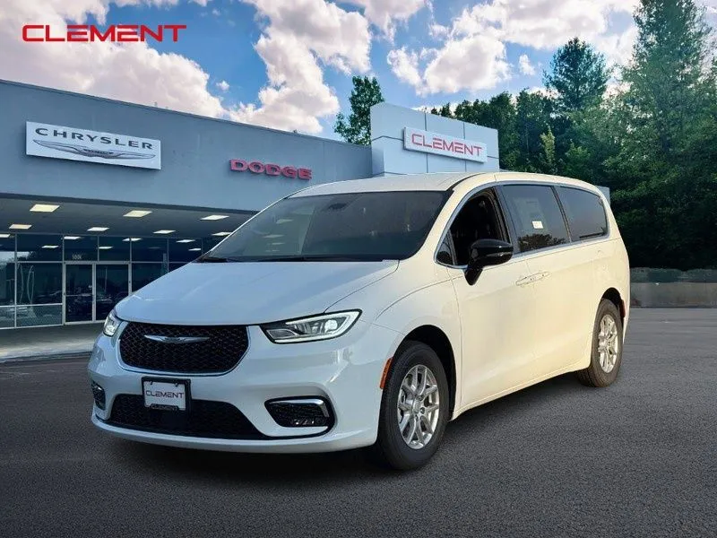 White 2026 Chrysler Pacifica Select for sale in Columbia, IL