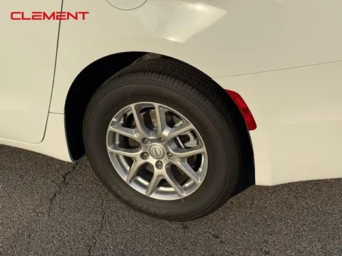 More photos of 2026 Chrysler Pacifica Select at Clement Chrysler Dodge Jeep Ram Columbia, IL