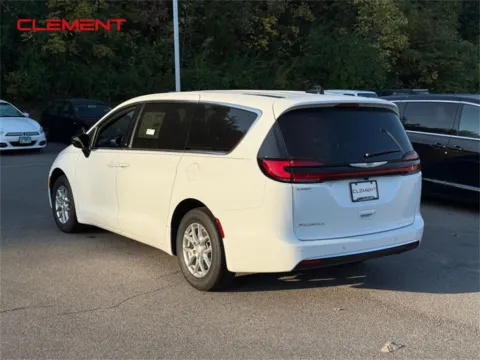 Another view of 2026 Chrysler Pacifica Select for sale in Columbia, IL at Clement Chrysler Dodge Jeep Ram Columbia