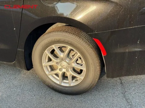 More photos of 2026 Chrysler Pacifica Select at Clement Chrysler Dodge Jeep Ram Columbia, IL