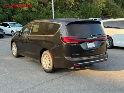 Another view of 2026 Chrysler Pacifica Select for sale in Columbia, IL at Clement Chrysler Dodge Jeep Ram Columbia
