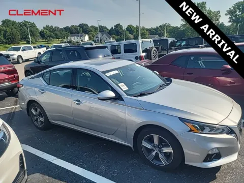 Photos of 2022 Nissan Altima 2.5 SL for sale in Columbia, IL at Clement Chrysler Dodge Jeep Ram Columbia
